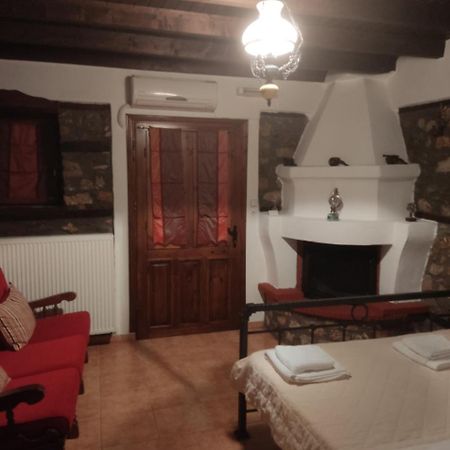 פליאוס פנטלימון Traditional Guesthouse Archontoula מראה חיצוני תמונה